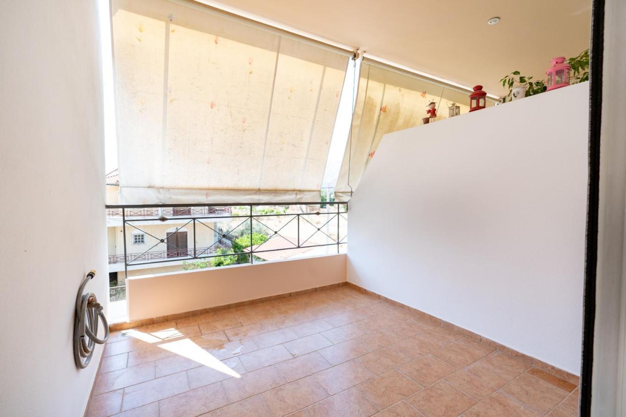 Koropi 3 Bedroom Luxurious Apartment 5 Pers- Angel House Екстериор снимка