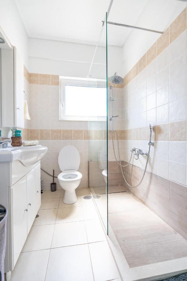 Koropi 3 Bedroom Luxurious Apartment 5 Pers- Angel House Екстериор снимка