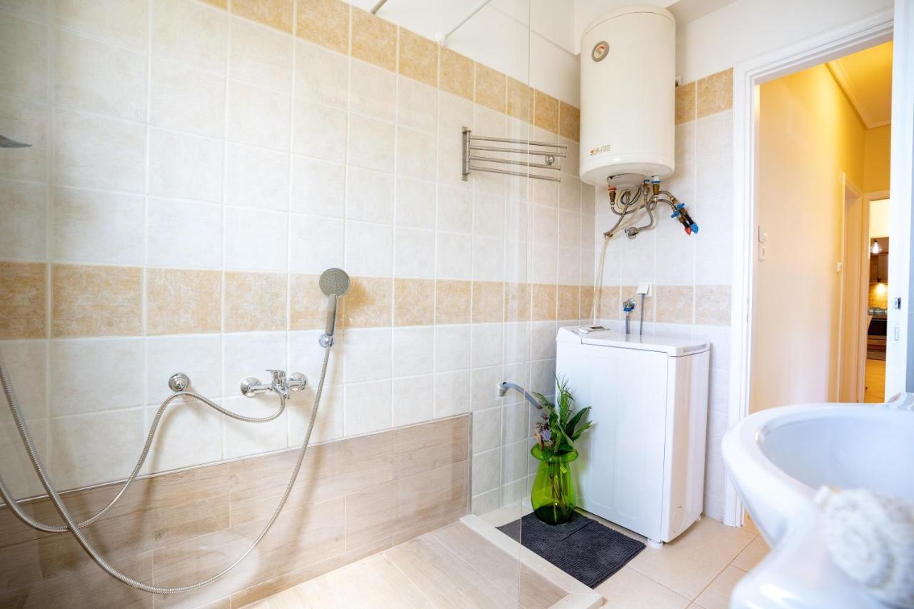 Koropi 3 Bedroom Luxurious Apartment 5 Pers- Angel House Екстериор снимка